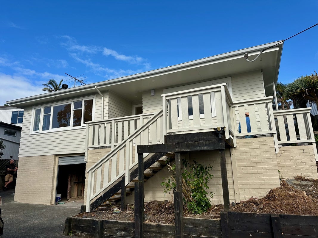 1/28 Hebron Road, Waiake, Auckland - Carousel 1