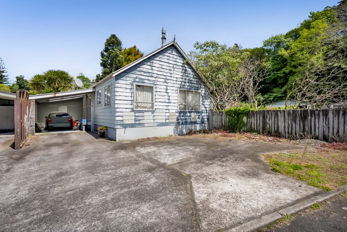 17a Thames Street, Welbourn, New Plymouth, Taranaki - Carousel 1