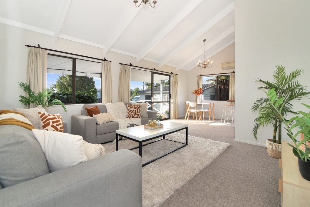132 Osprey Drive, Welcome Bay, Tauranga - Carousel 2