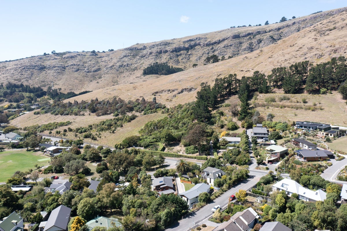1 Port Hills Road, Heathcote Valley, Christchurch - Carousel 42