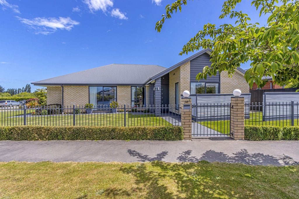 49 Josephine Crescent, Aidanfield, Christchurch - Carousel 1
