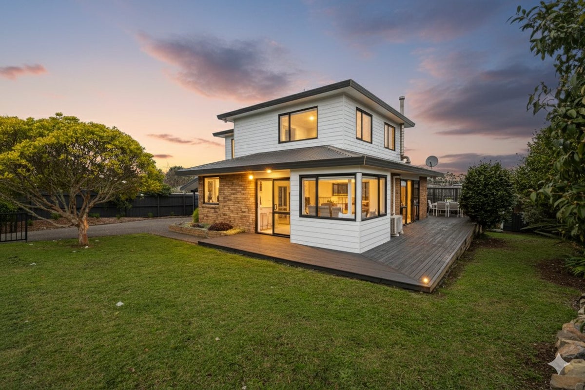 5 Merlot Heights, Huapai, Kumeu - Carousel 2