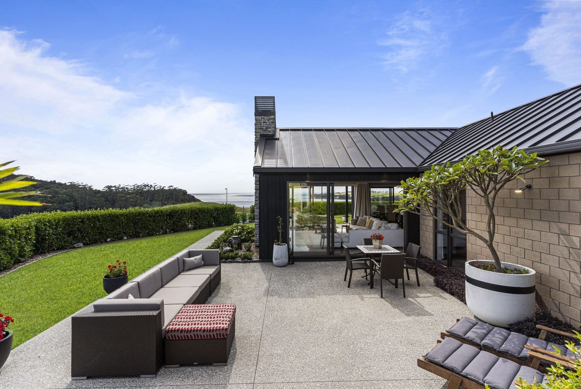 5 Hurihuri Road, Okura Bush, Silverdale - Carousel 1