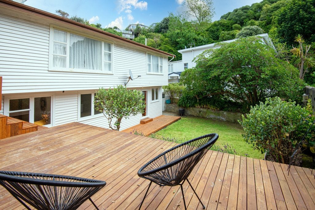 20B Kellsmere Crescent, Island Bay, Wellington - Carousel 1