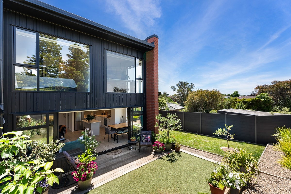 16F Cradock Street, Avondale, Auckland - Carousel 1