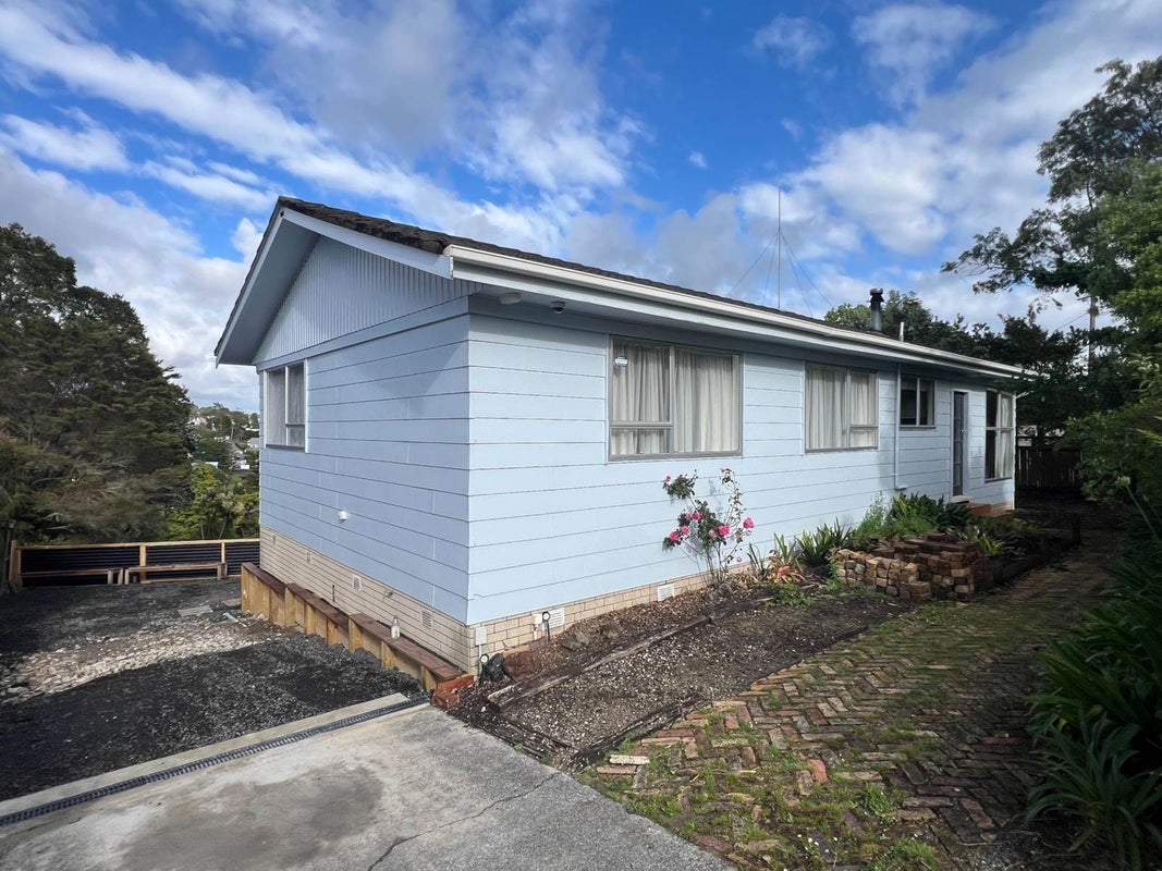 42 Hobby Avenue, Birkdale, Auckland - Carousel 1