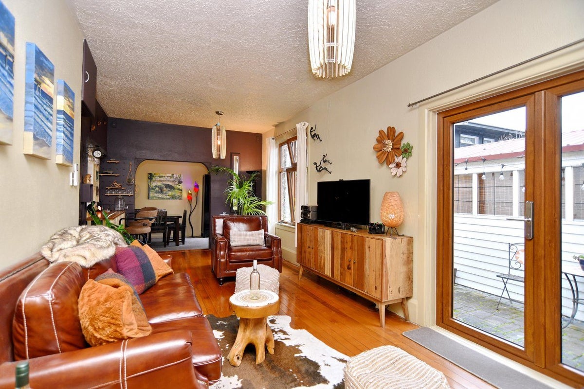 16 Estuary Road, New Brighton, Christchurch - Carousel 2