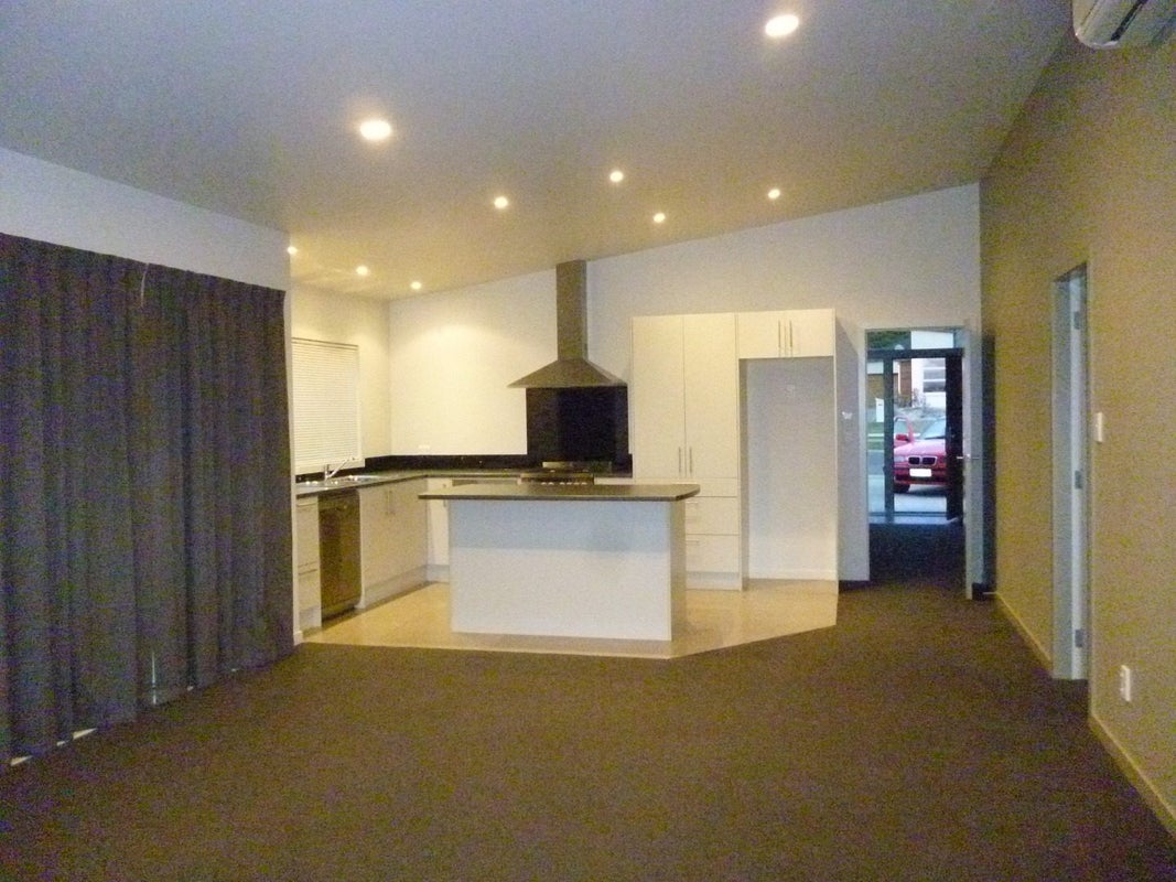 10B Semaphore Lane, Whitby, Porirua - Carousel 1