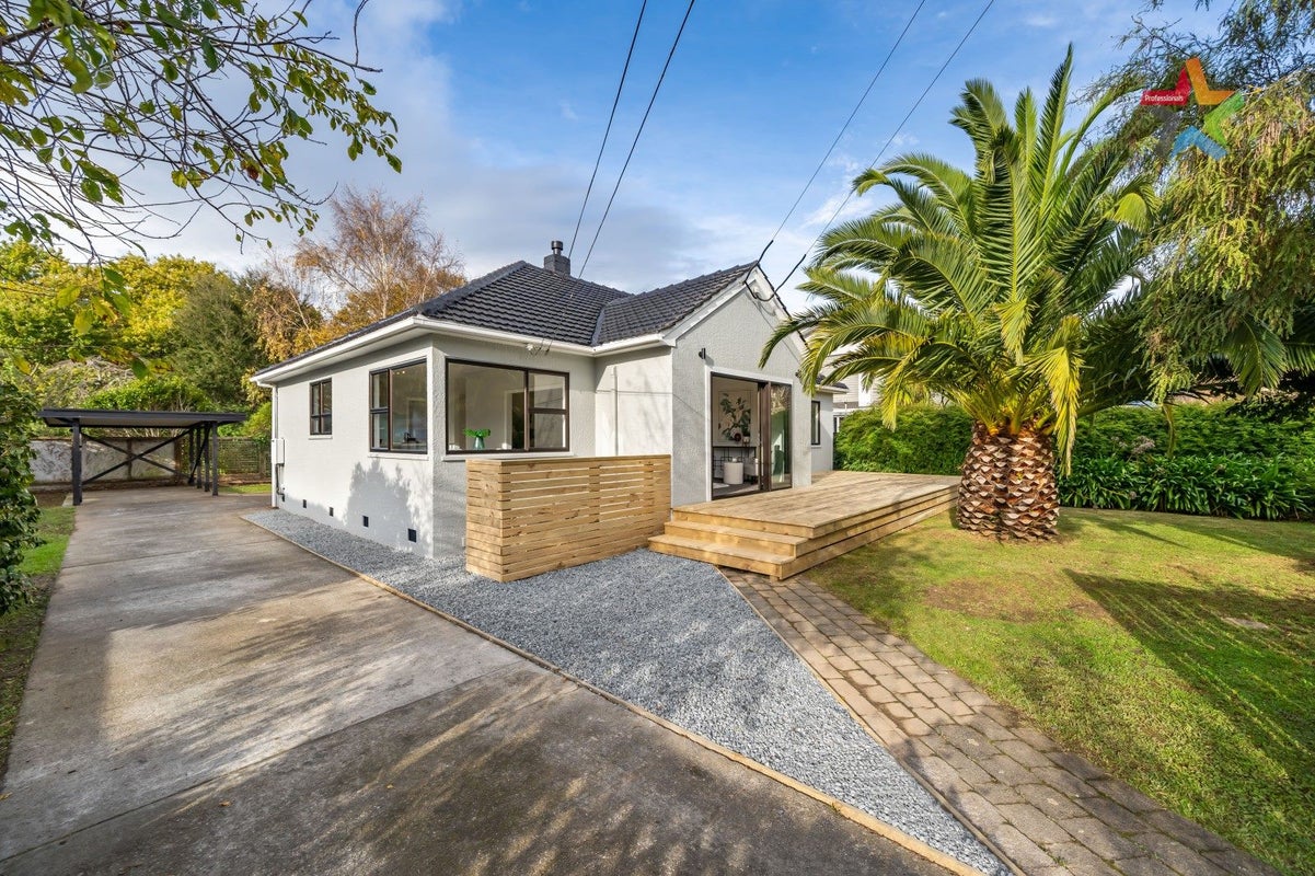 15 Heretaunga Square, Silverstream, Upper Hutt - Carousel 1