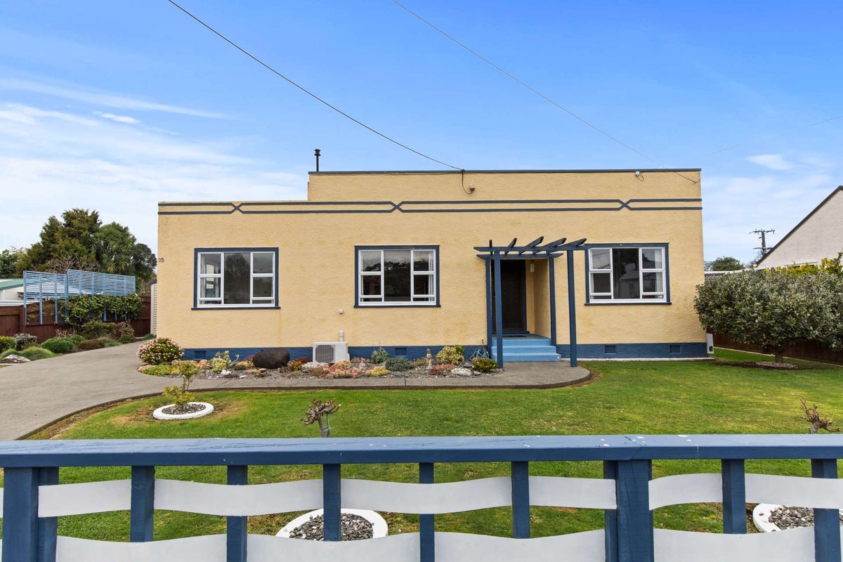 35 Ballance Street, Aramoho, Whanganui - Carousel 1