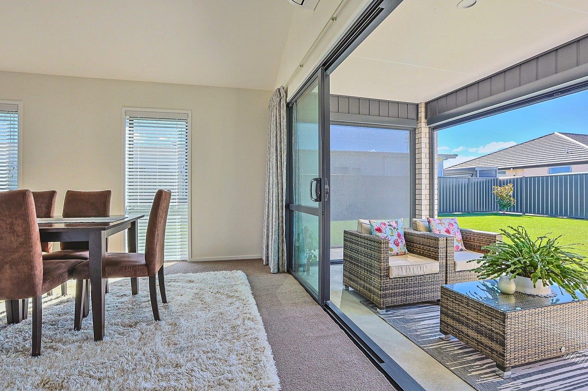 14 Manapouri Street, Poraiti, Napier - Carousel 23