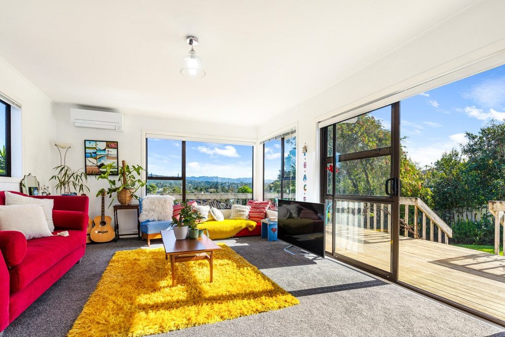 235C Titirangi Road, Titirangi, Auckland - Carousel 1