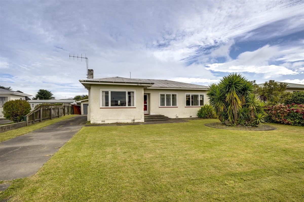 313 Kennedy Road, Onekawa, Napier - Carousel 1