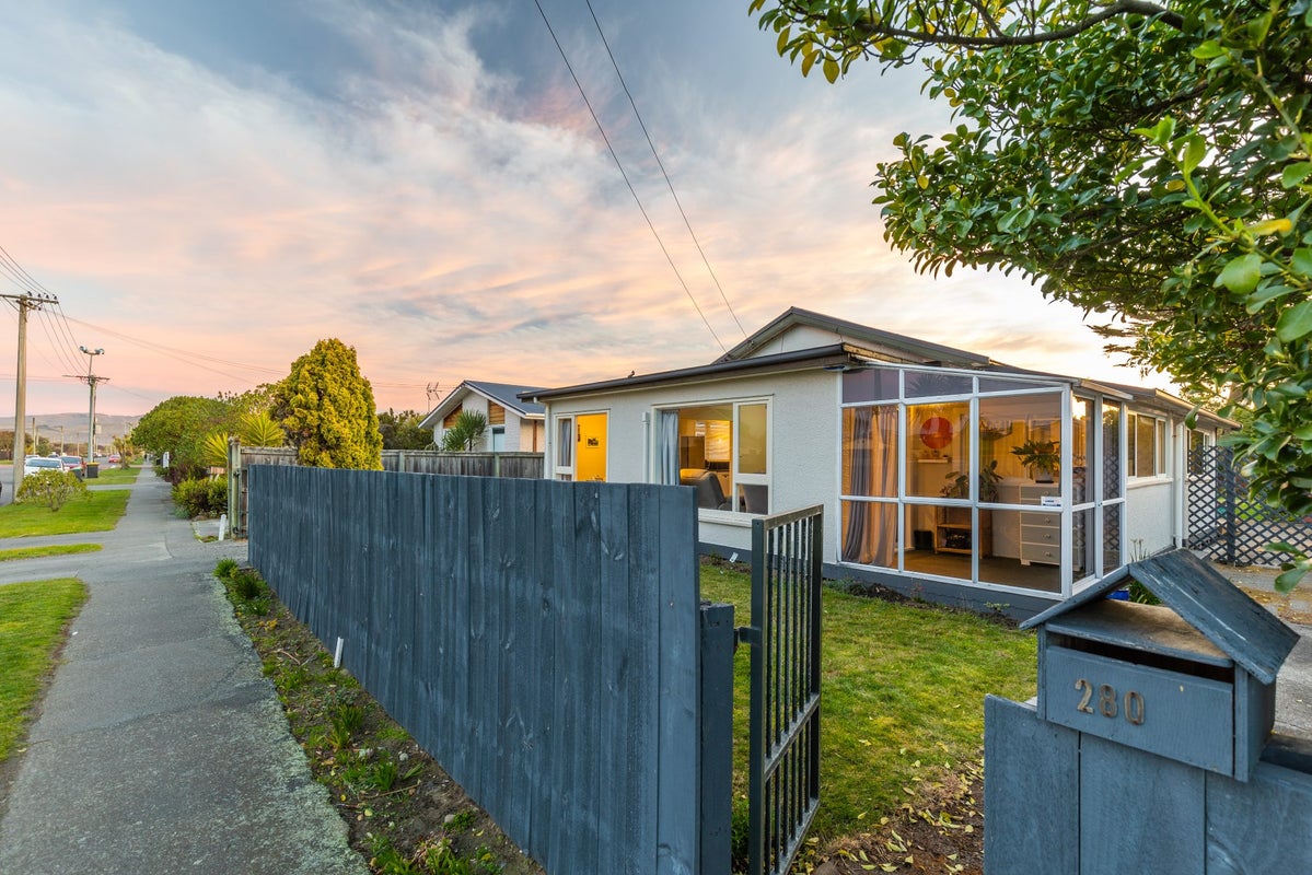280 Pine Avenue, South New Brighton, Christchurch - Carousel 1