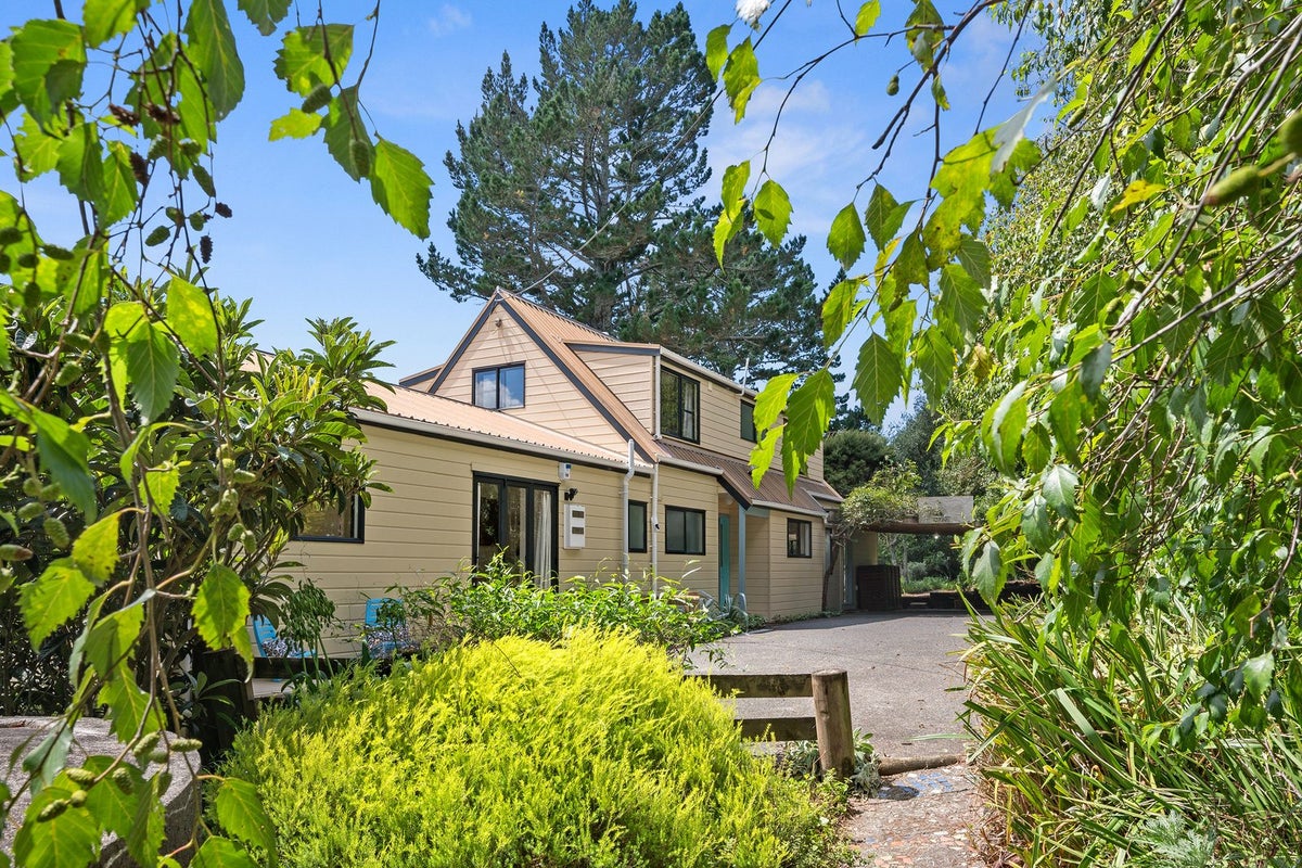 144 Lonely Track Road, Redvale, Auckland - Carousel 1