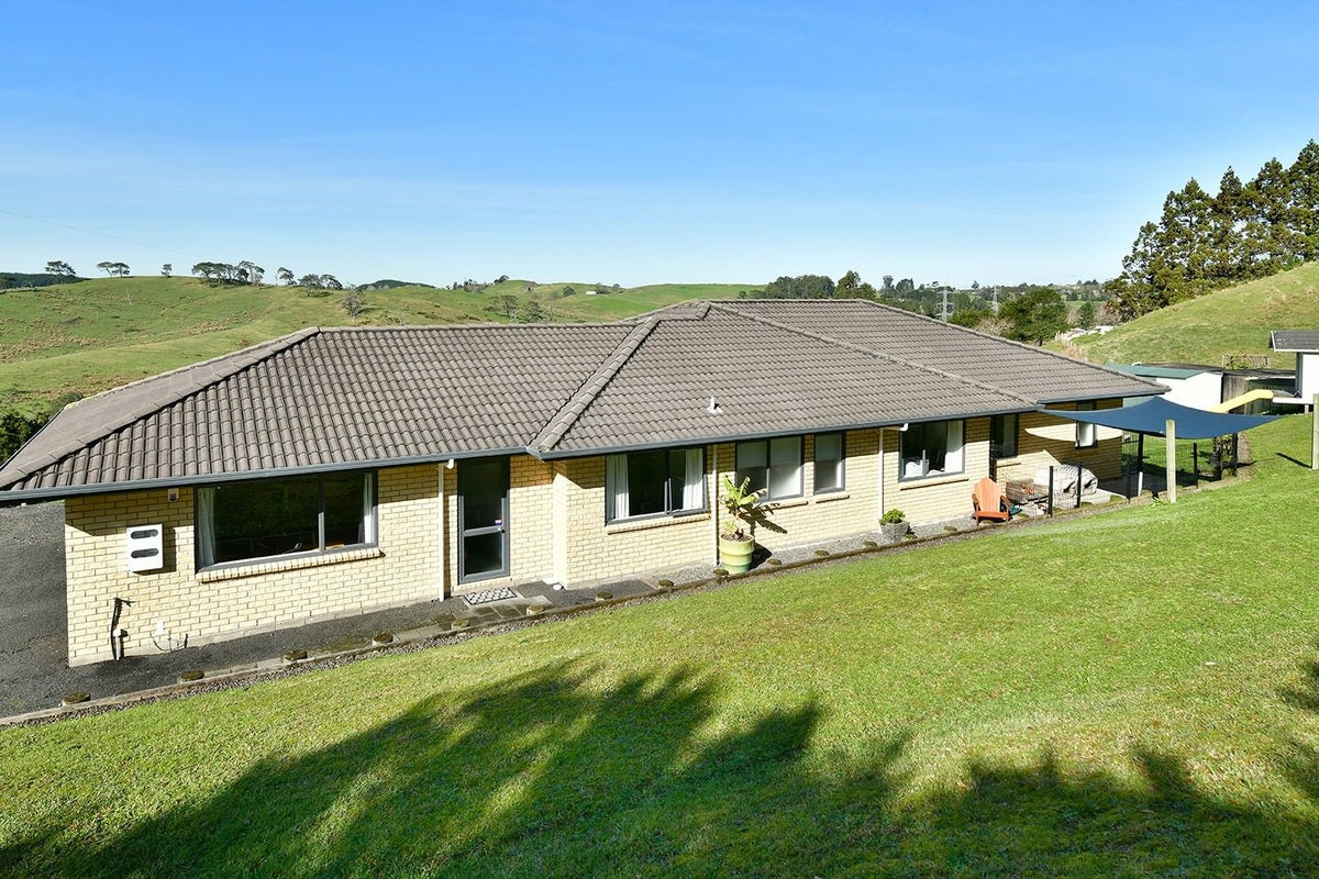 128 Spur Road, Stillwater, Silverdale - Carousel 1