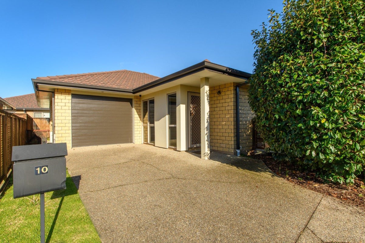 10 Havenbrook Way, Pyes Pa, Tauranga - Carousel 1