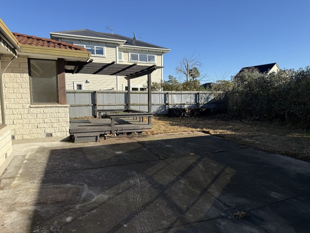 1/201 Innes Road, St Albans, Christchurch - Carousel 2