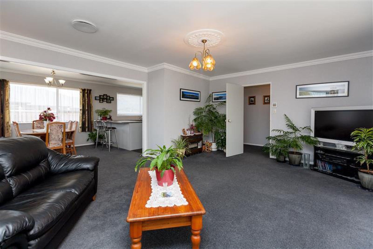 145 Heta Road, Highlands Park, New Plymouth - Carousel 2