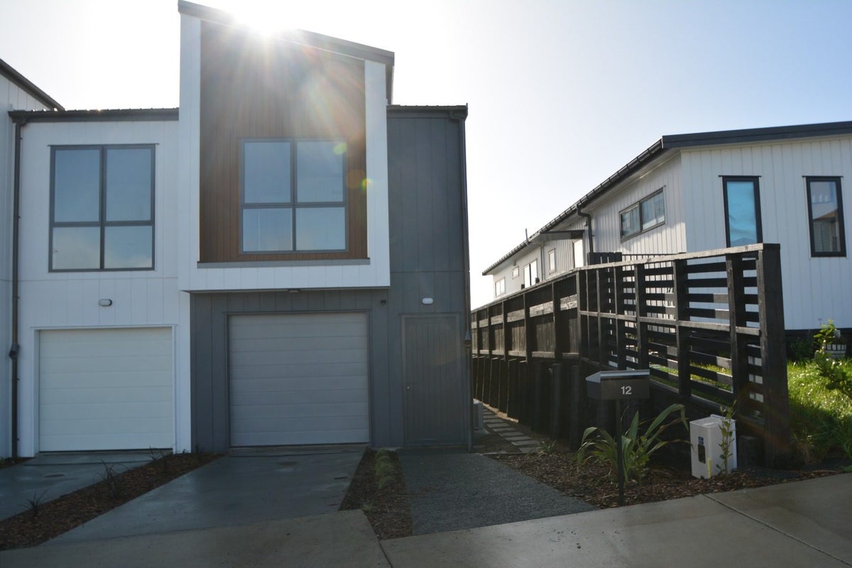 12 Canna Street, Totara Park, Auckland - Carousel 20