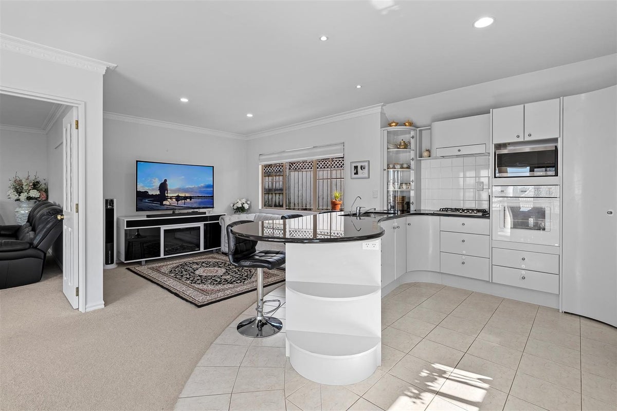 38 Harlech Glen, Bethlehem, Tauranga - Carousel 1