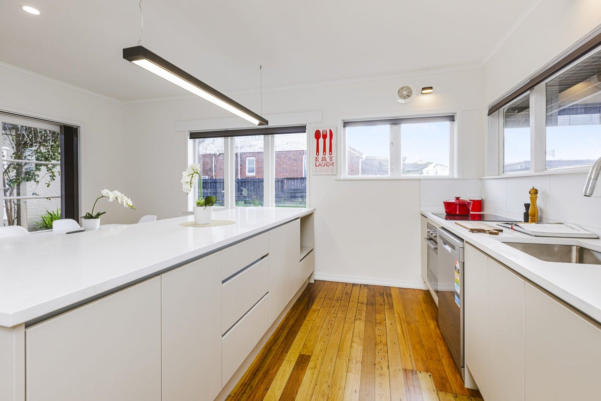 1/40 Churchill Avenue, Manurewa, Auckland - Carousel 2