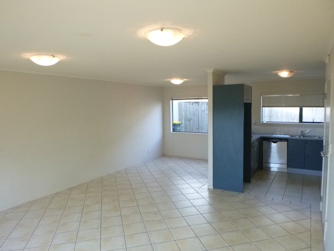 51 Tiri Tiri Road, Birkdale, Auckland - Carousel 2