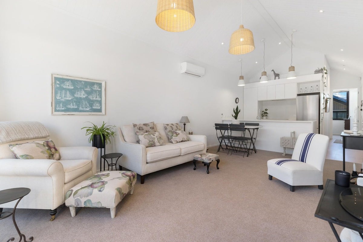3/39 Cherry Blossom Avenue, Frankton, Queenstown - Carousel 2