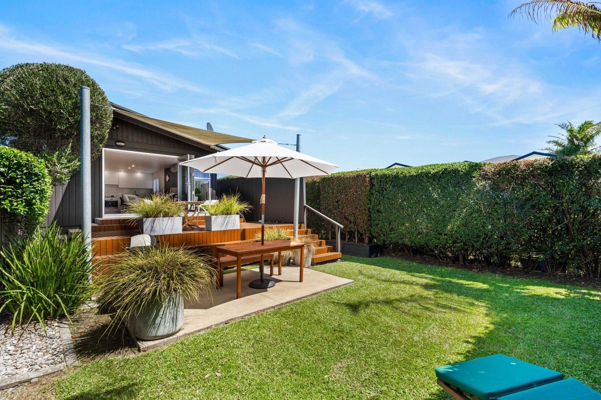 103A Point Chevalier Road, Point Chevalier, Auckland - Carousel 1