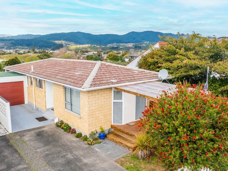 16B Anaru Street, Raumati Beach, Paraparaumu - Carousel 1