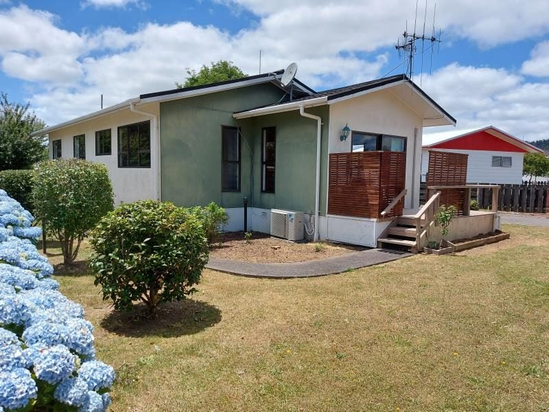 11 Houhere Place, Tikipunga, Whangarei - Carousel 1
