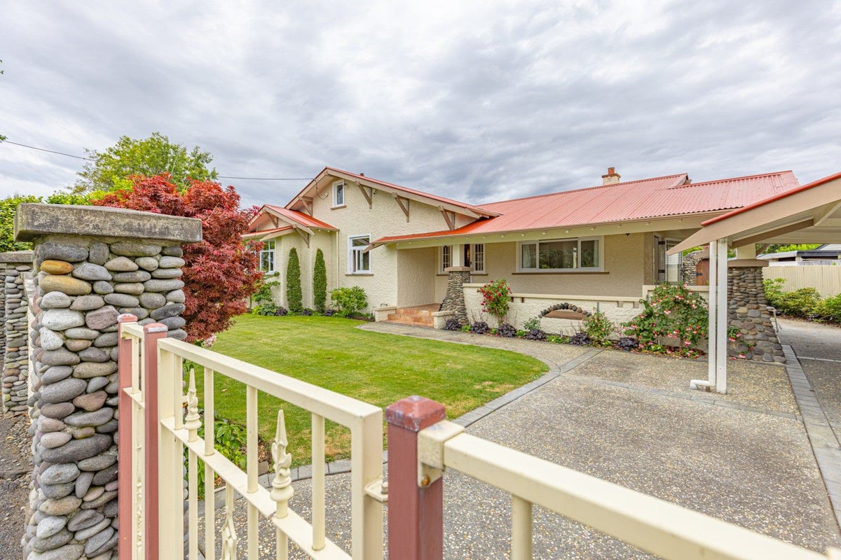 6 Grey Street, College Estate, Whanganui - Carousel 2