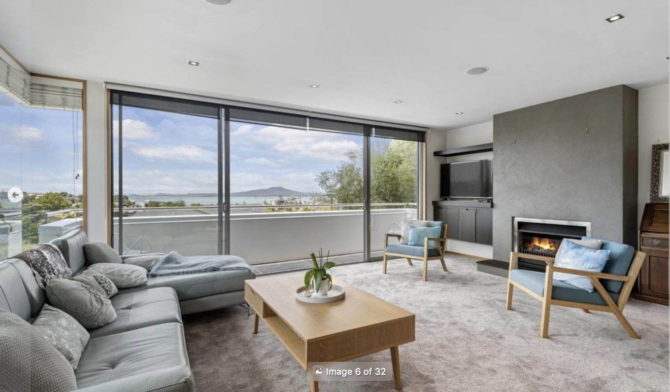 2/55 Parr Terrace, Castor Bay, Auckland - Carousel 2