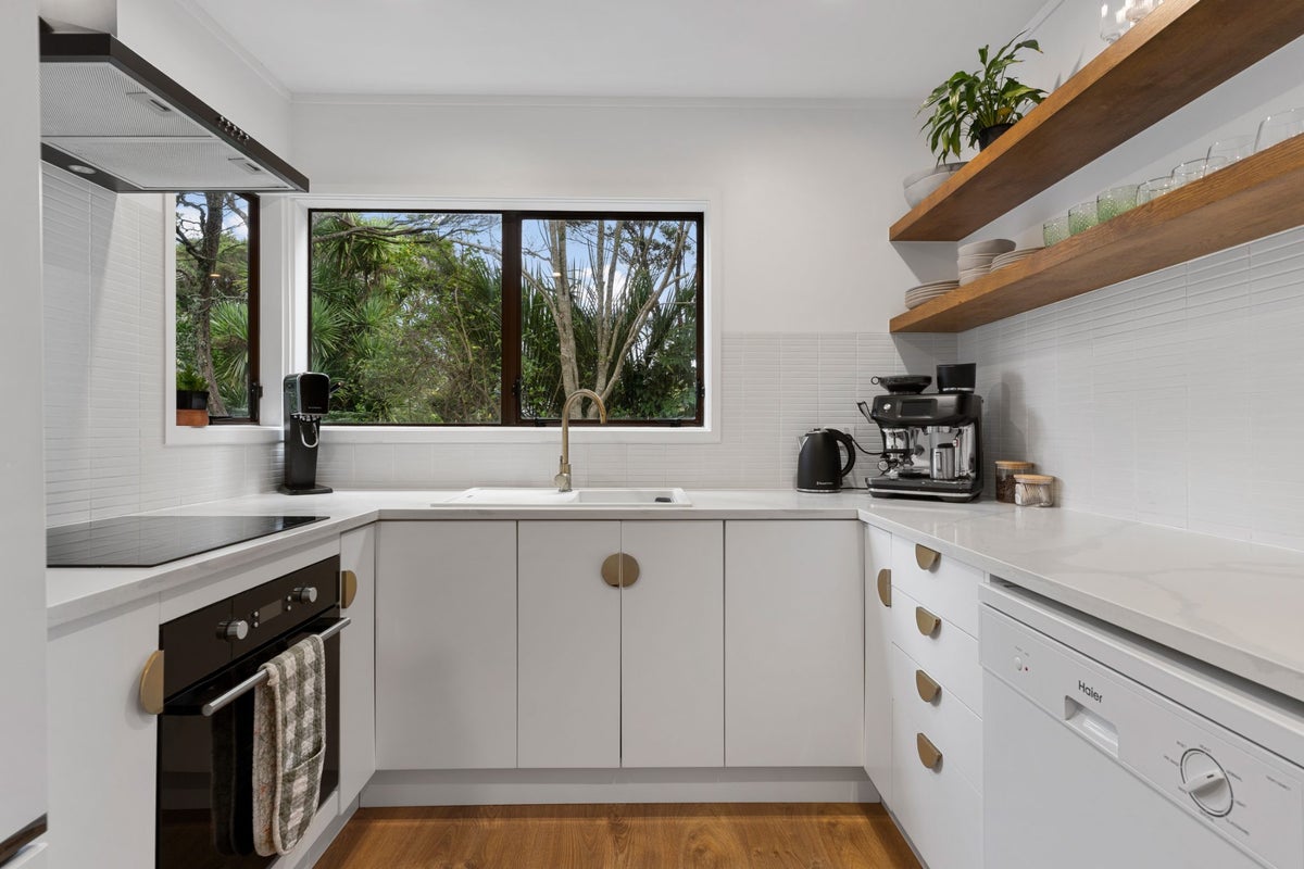 1/30 Kauri Road, Birkenhead, Auckland - Carousel 2