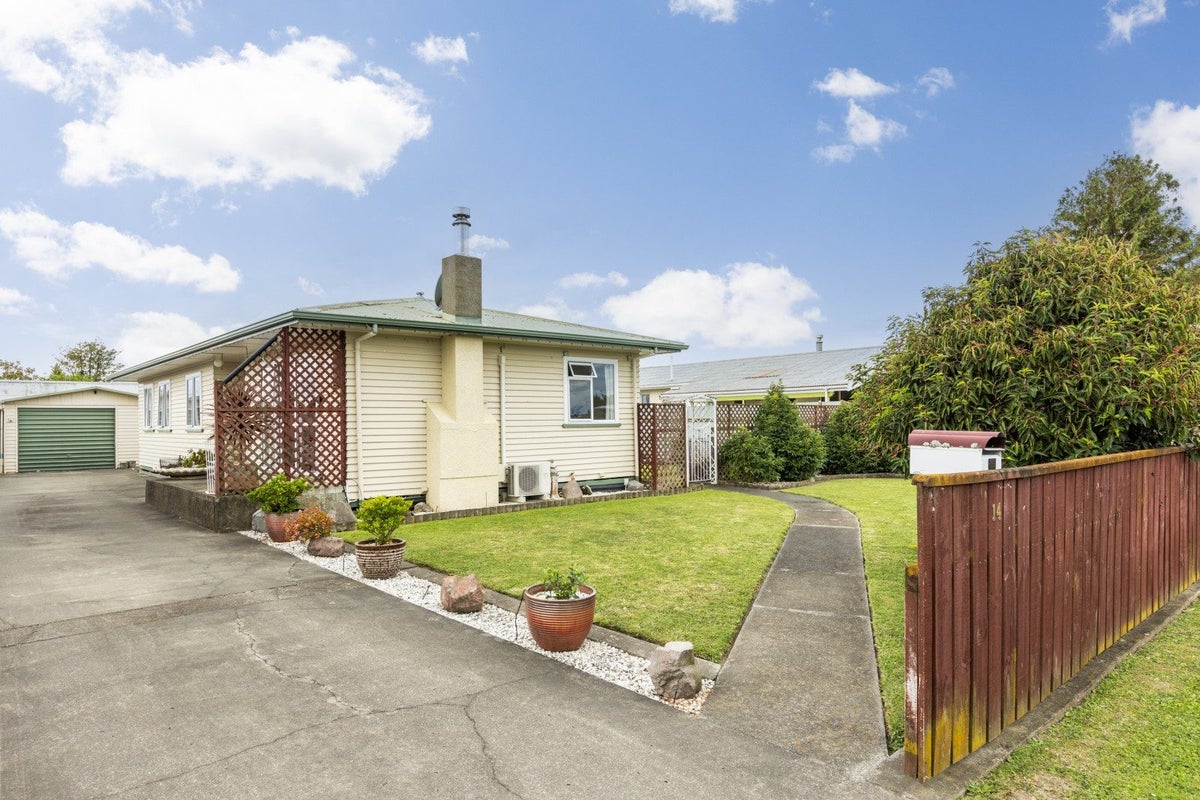 14 Kauri Street, Taradale, Napier - Carousel 1