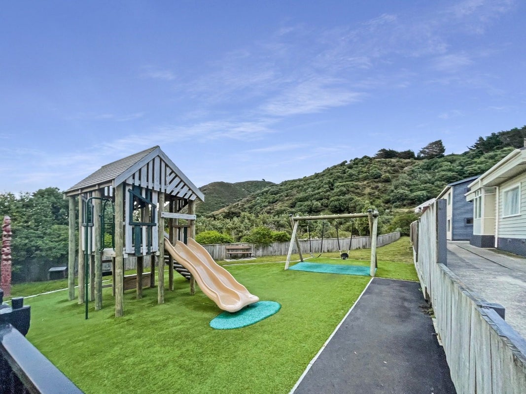 33 Happy Valley Road, Owhiro Bay, Wellington - Carousel 13