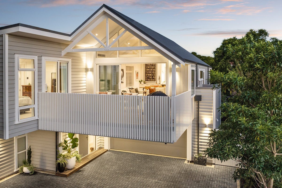 19A Rarangi Road, St Heliers, Auckland - Carousel 2