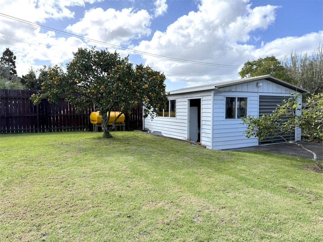 16 Eskdale Road, Birkdale, Auckland - Carousel 17