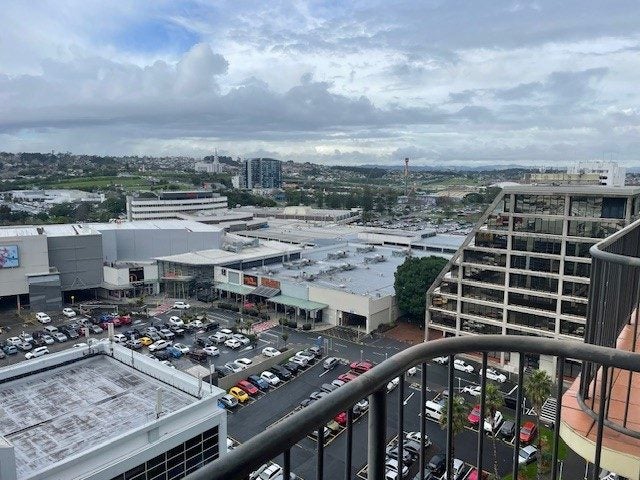 15I/18 Ronwood Avenue, Manukau, Auckland - Carousel 1