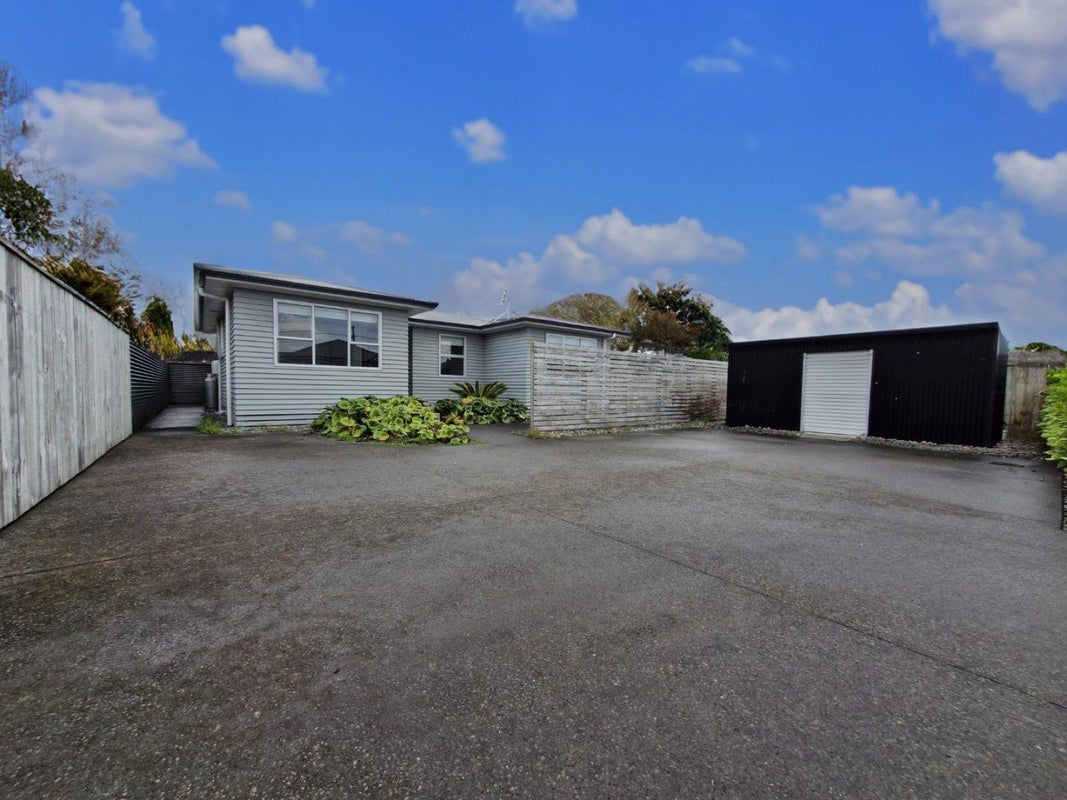 282 Mangorei Road, Merrilands, New Plymouth - Carousel 1