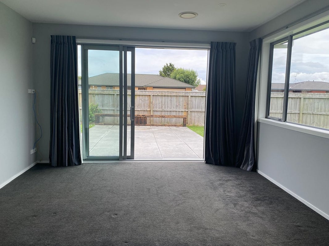 24 College Drive, Paraparaumu - Carousel 2