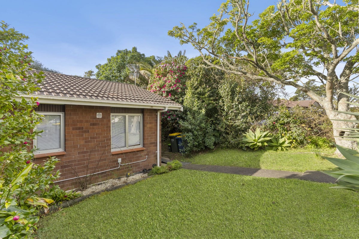 12 Hiseman Lane, Henderson, Auckland - Carousel 2
