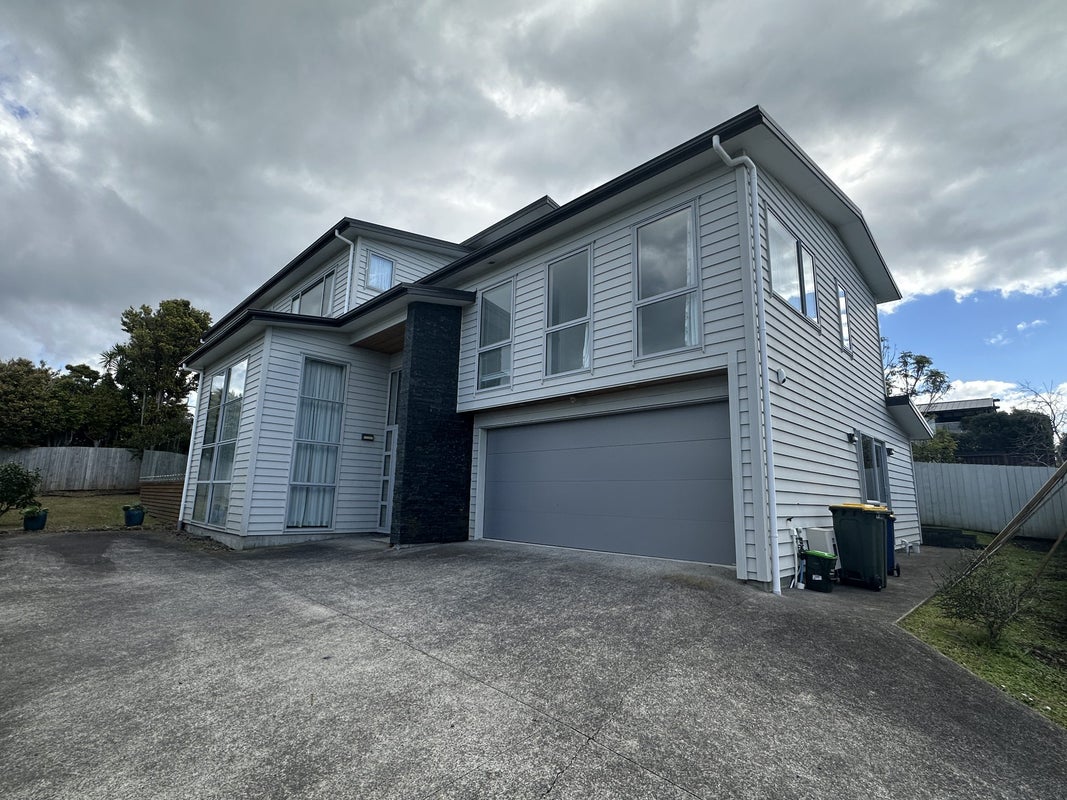 138A Beach Road, Castor Bay, Auckland - Carousel 2