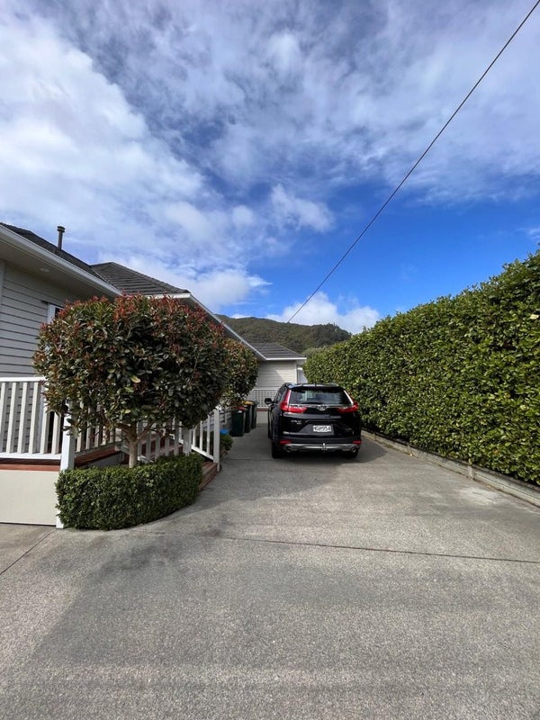 8 Melvill Grove, Waterloo, Lower Hutt - Carousel 2
