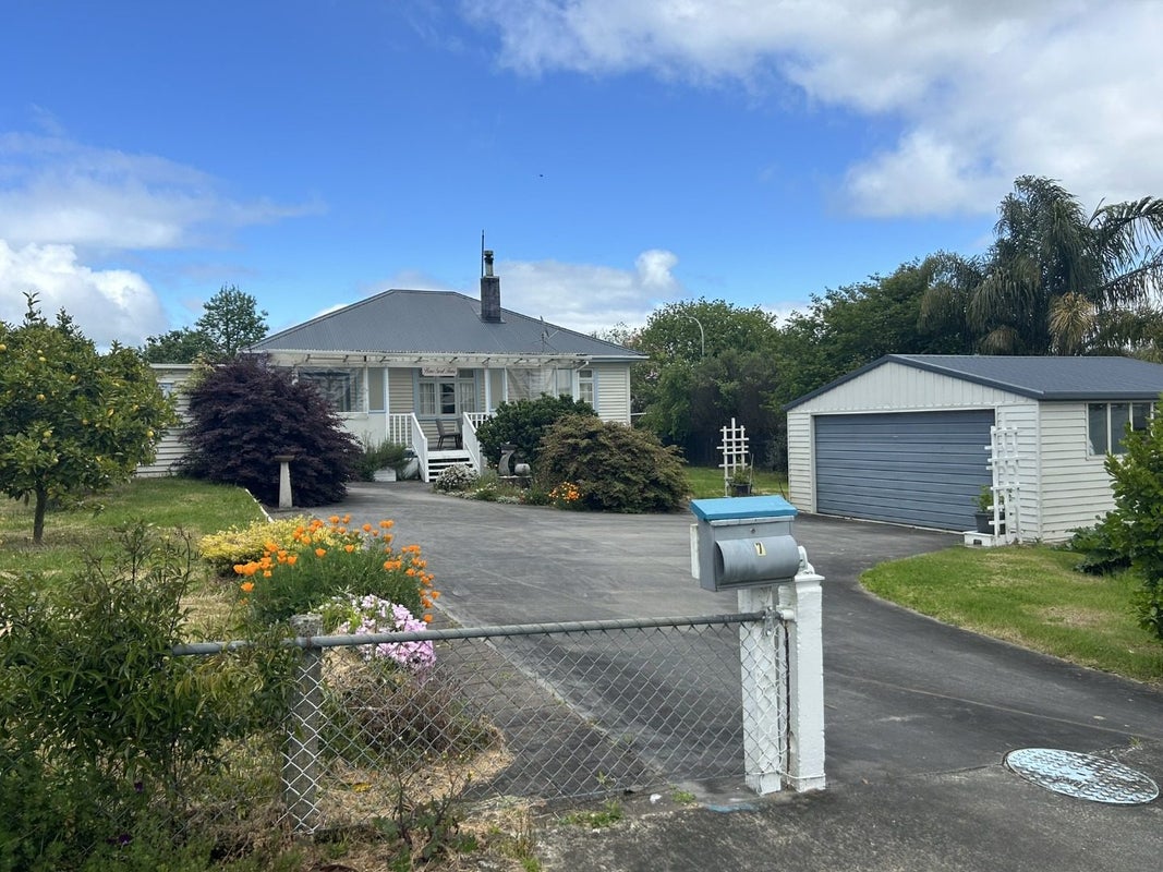7 Sanders Street, Arapuni, Putaruru - Carousel 1