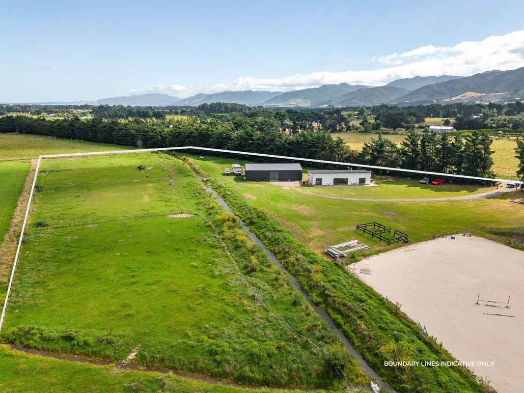 9 Murphys Line, South Featherston, Featherston - Carousel 1
