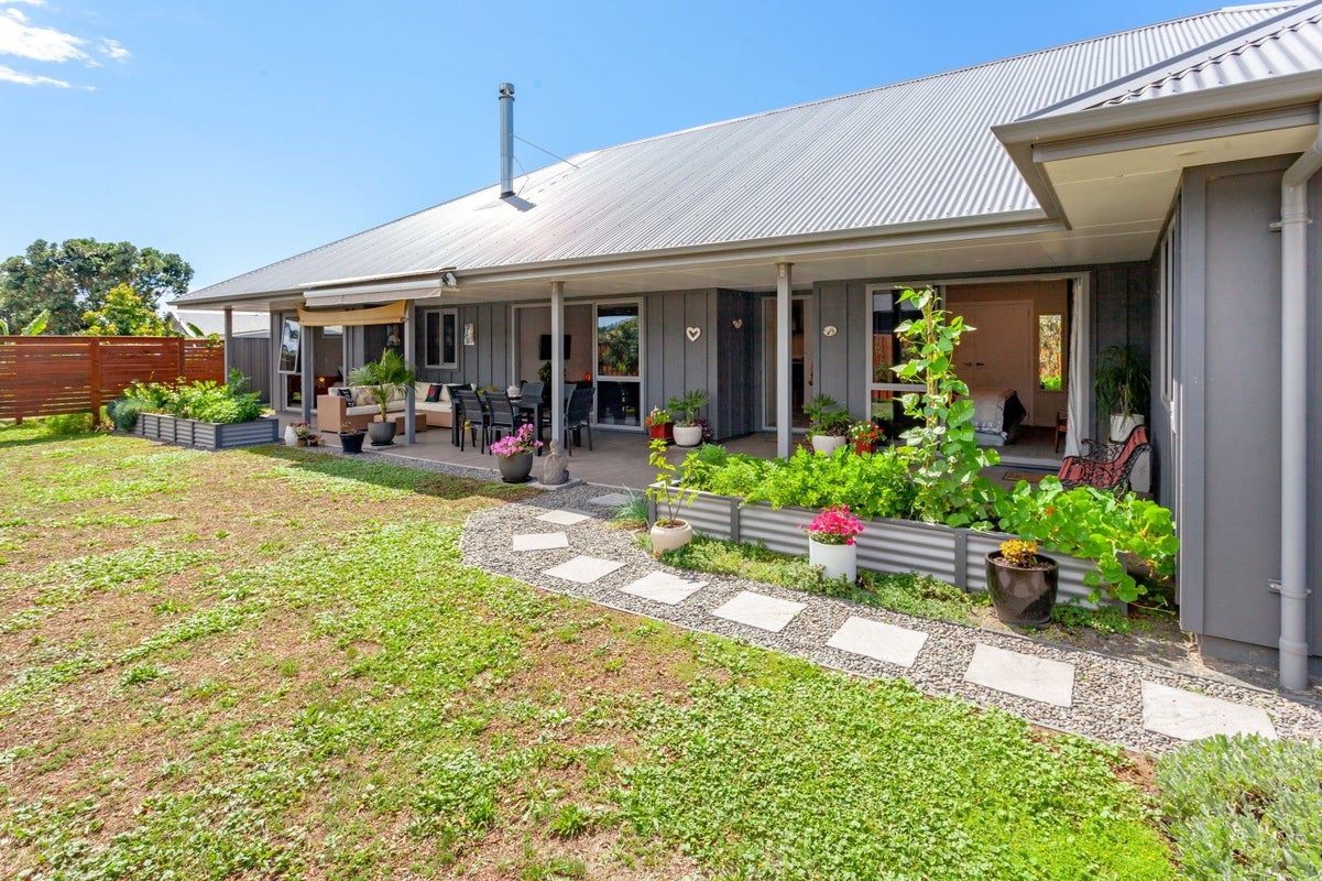 30 Navigation Drive, Cooks Beach, Whitianga - Carousel 1