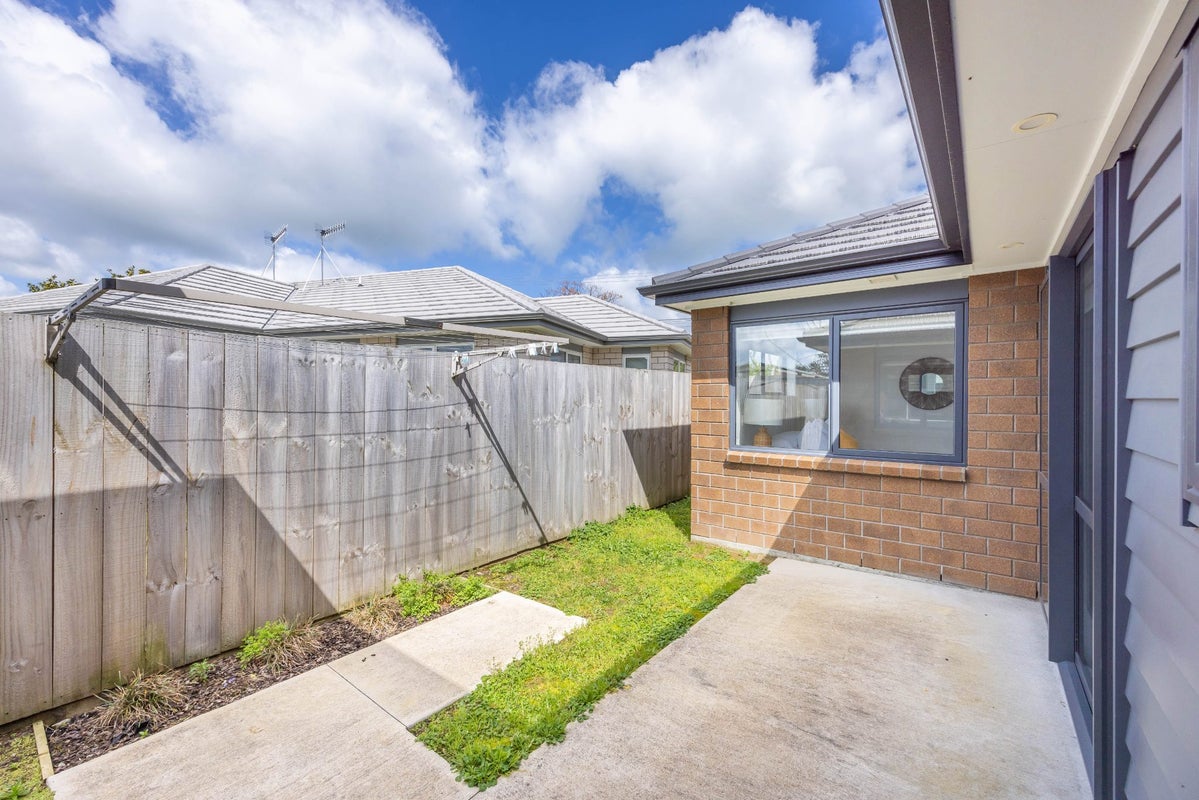 1/82 Bruce Avenue, Glenview, Hamilton - Carousel 20