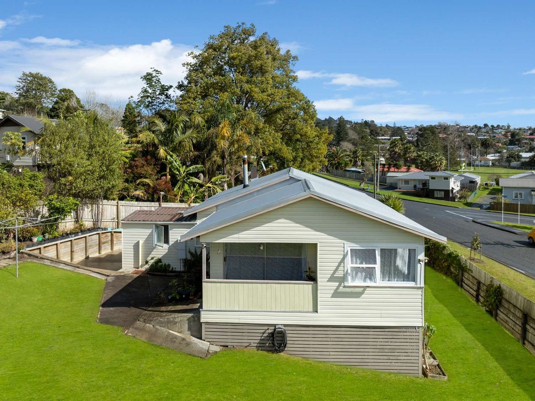 2 Jellicoe Street, Morningside, Whangarei - Carousel 2