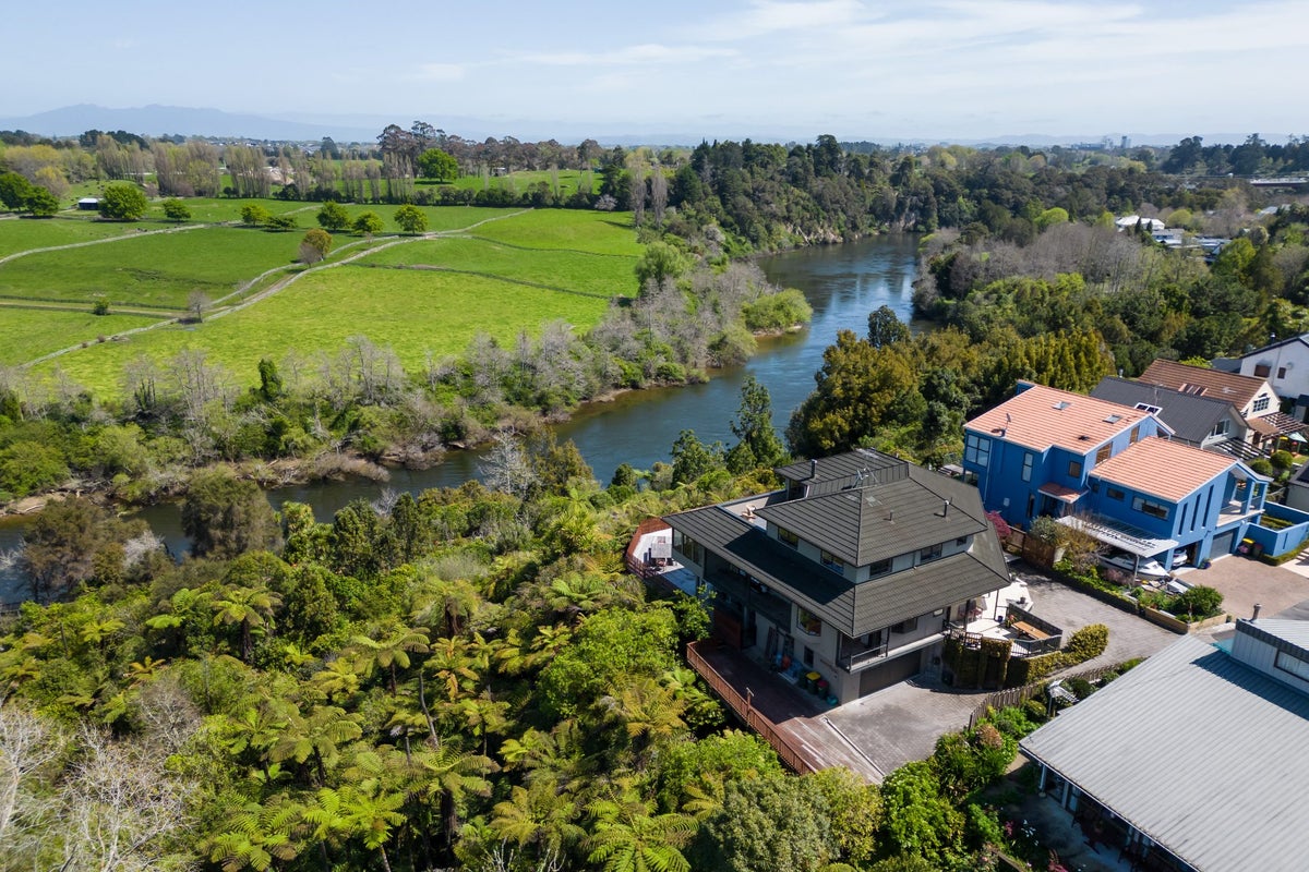 38 Silva Crescent, Riverlea, Hamilton - Carousel 36